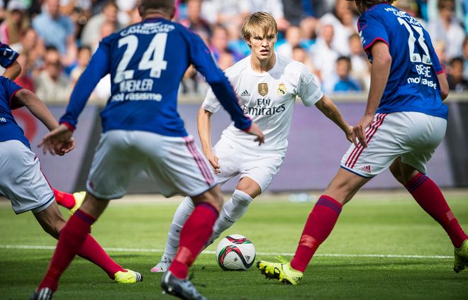 仅让勇士球 仅让勇士球