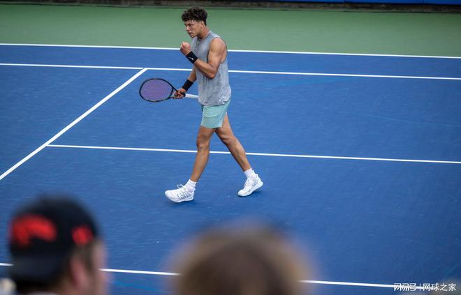 勒沃库森V 勒沃库森V