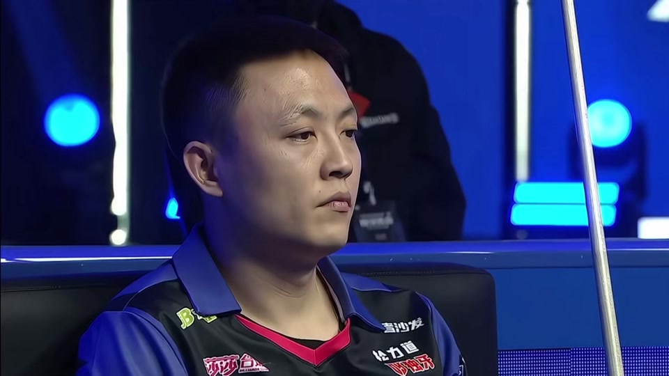 球迷心情沉 球迷心情沉