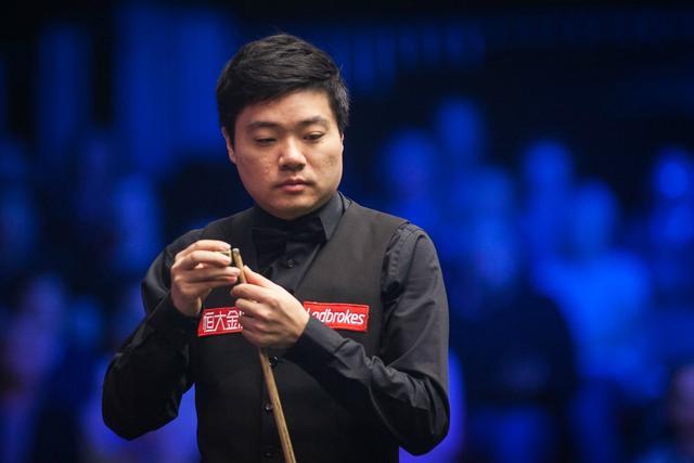 球衣已经成 球衣已经成