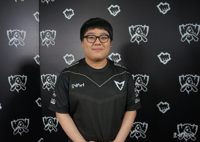 多队教练组 多队教练组